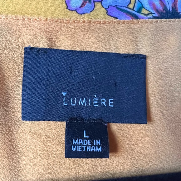 Lumiere Yellow Floral Wrap Dress, Size Large - Picture 5 of 10